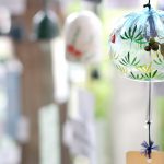 暑中見舞いの歴史と礼儀。送るといい品とダメな品。相場はいくら？