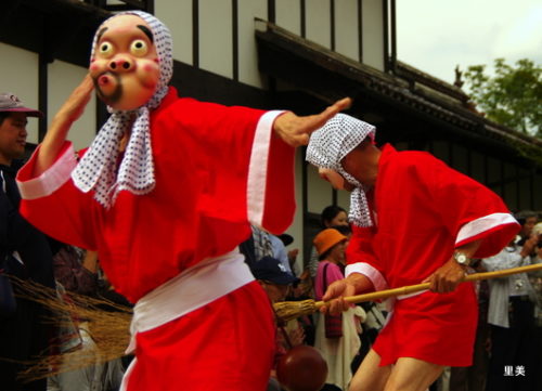 ひょっとこ踊りの踊り方を動画付きで紹介!振付やお面の意味とは?