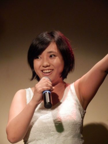 ものまねの山口知香の結婚相手は?現在は高校教師で体重は動画付きで紹介?