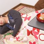 こたつのメリット(いいこと)は?デメリットに勝る睡眠や寝ることに効果あり?