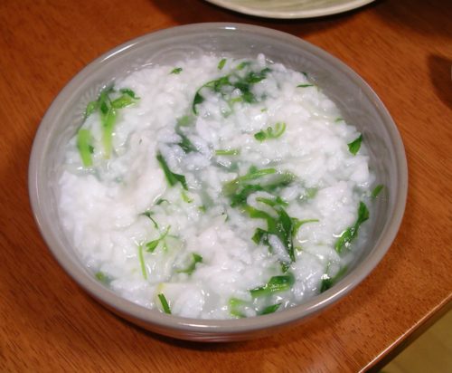 七草粥の意味(由来)を子供に教える!食べる理由や種類や時期は?