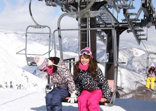 スキーのリフトが怖いあなたに安心・安全の乗り方、降り方を紹介!