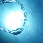 海が青い理由は何?なぜ見えるのかわかりやすく簡単に原理や仕組みは?