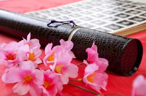 卒アルを捨てるのはいけない事?捨て方や気を付けることは?